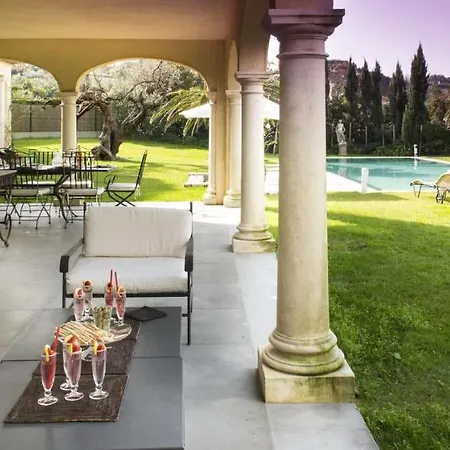 Amazing Chalet In Saint-tropez Chalet *
