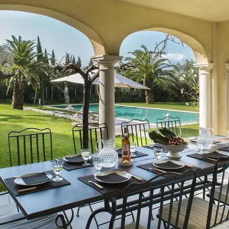 Amazing Chalet In Saint-tropez * Σαιν-Τροπέ